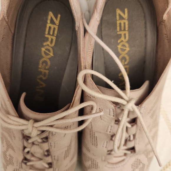 Cole Haan ZeroGrand Stitchlite Oxford Sneakers Women's 8B Blush Pink Perforated - Picture 2 of 6